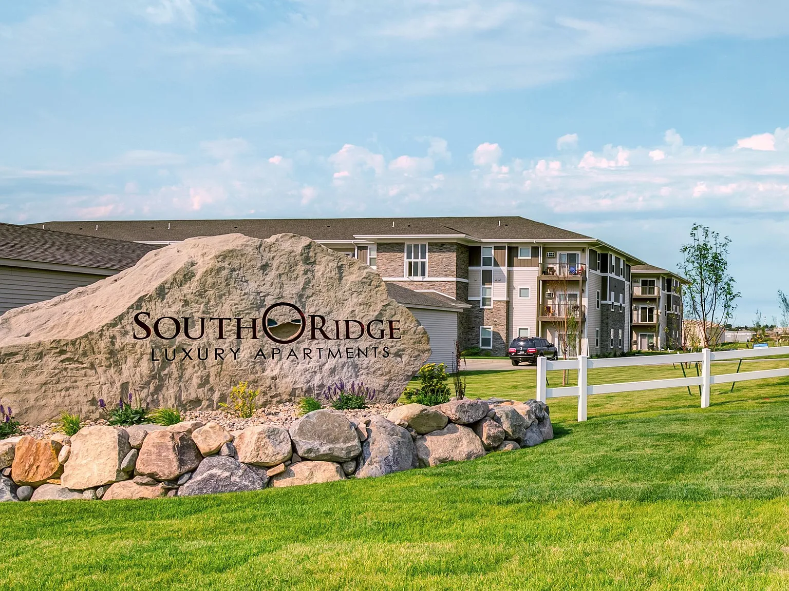South Ridge — Photo 1