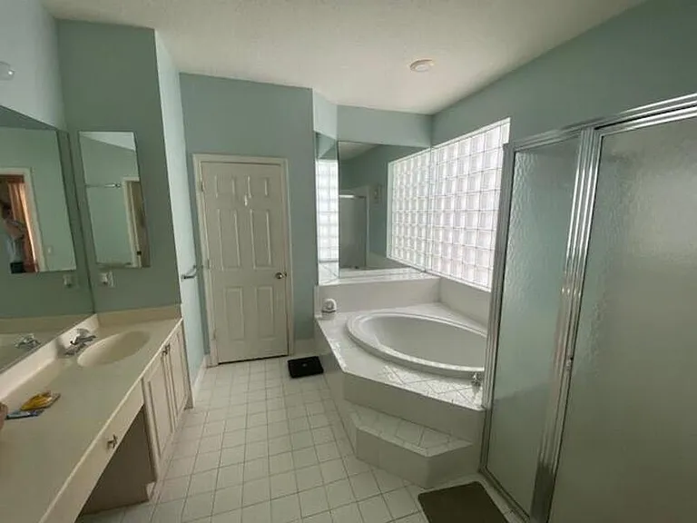 7705 Thornlee Dr — Photo 10