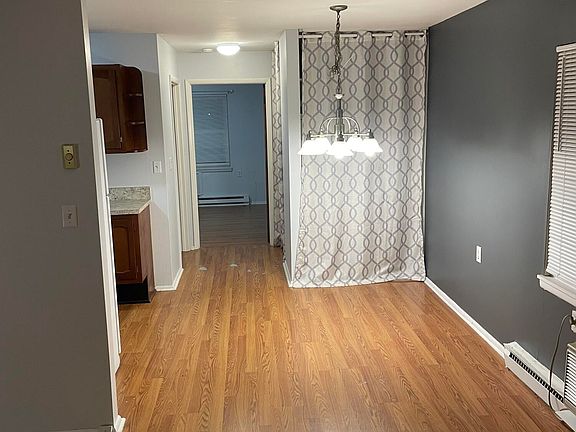 4th image of 469D Thornbury Ct