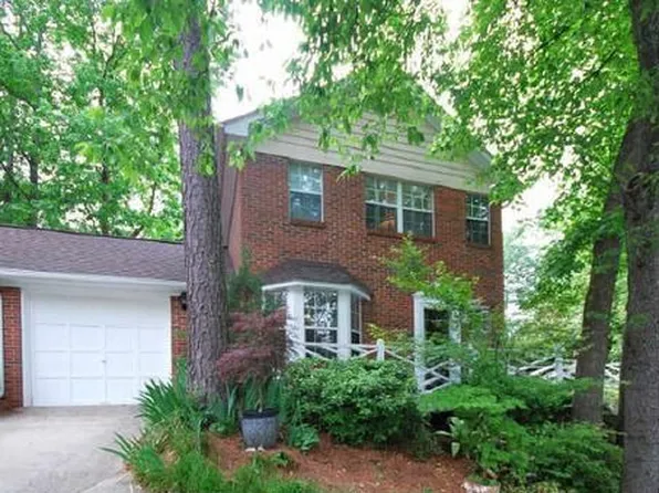 105 Swanton Hill Ct, Decatur, GA 30030