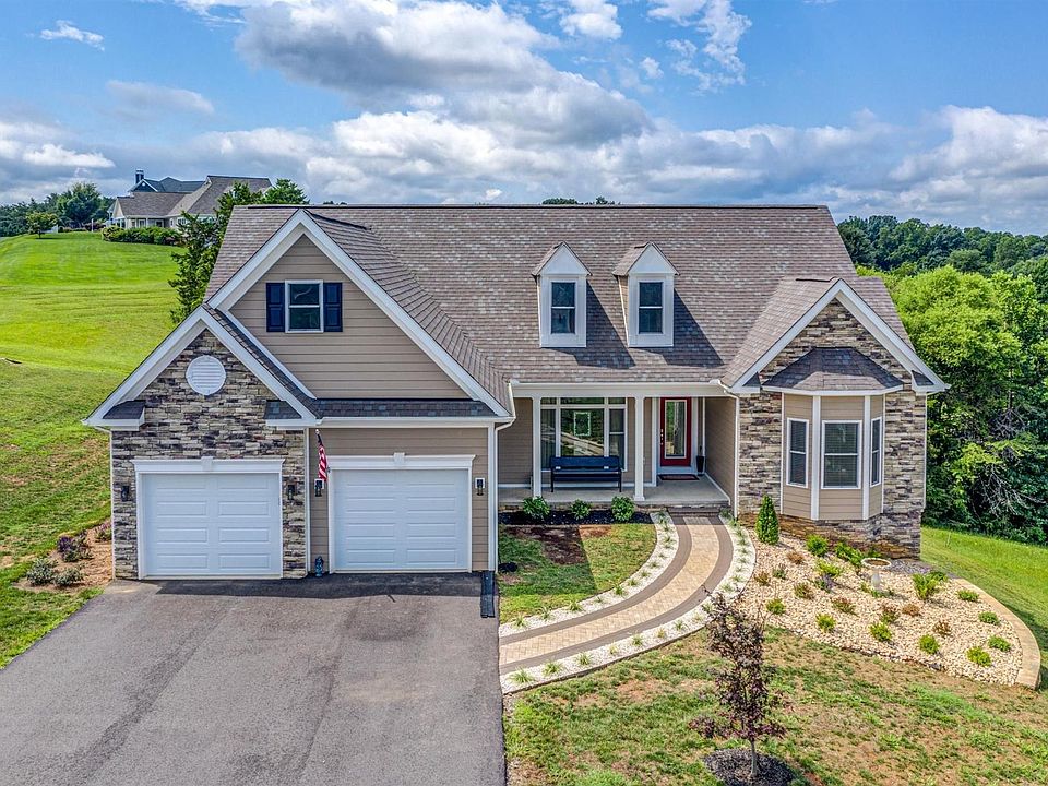 1st image of 35 Watch Hill Cir
