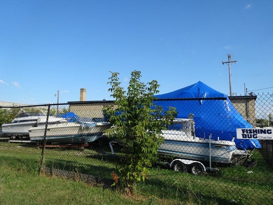 2nd image of 800 Water St