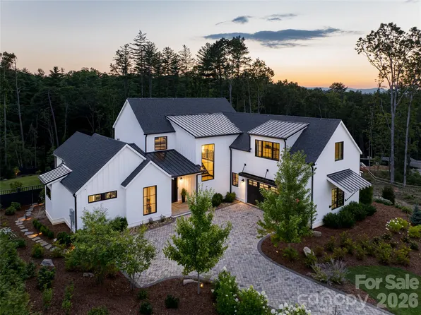 320 Flowering Vine Ct, Asheville, NC 28803