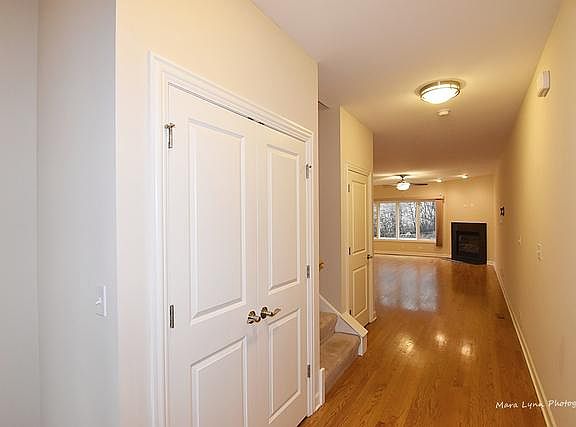 5th image of 11S332 Deer Trail Ct