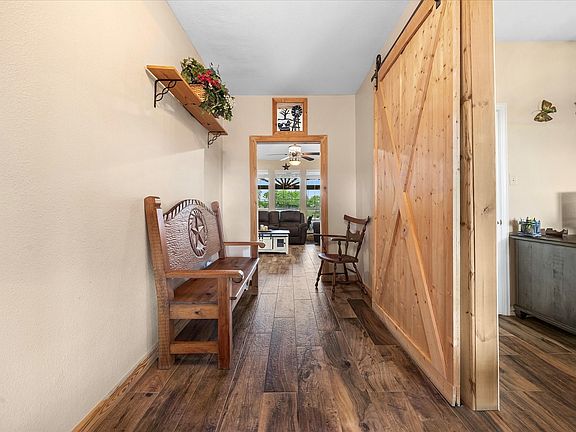 5th image of 3858 Chelsea Way