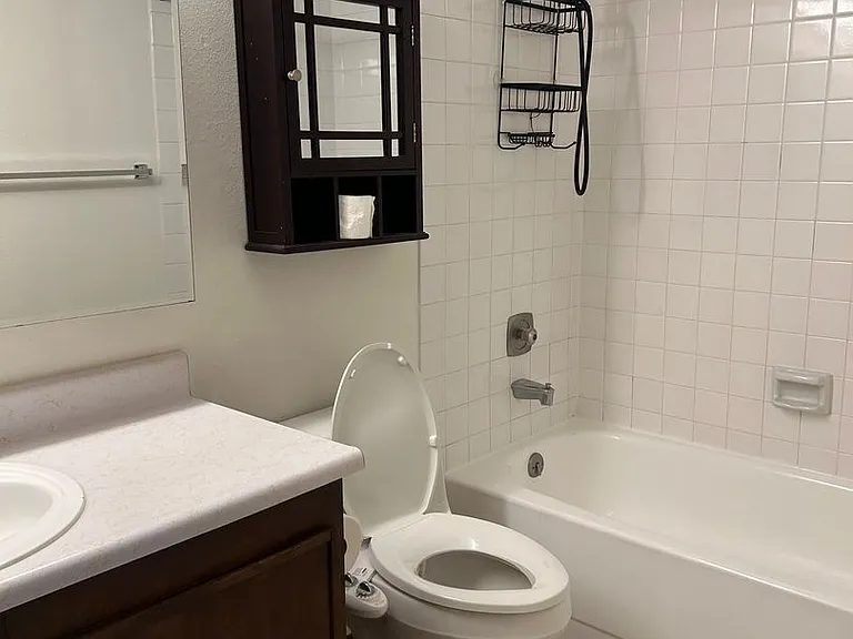 4737 W Lake Sammamish Pkwy SE #A202 — Photo 8