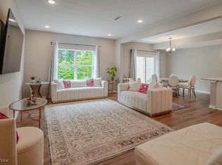 3424 Bushwillow Dr, Uniontown, OH 44685