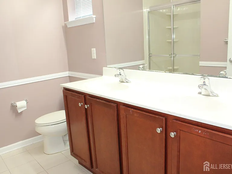 611 Doral Ct — Photo 29
