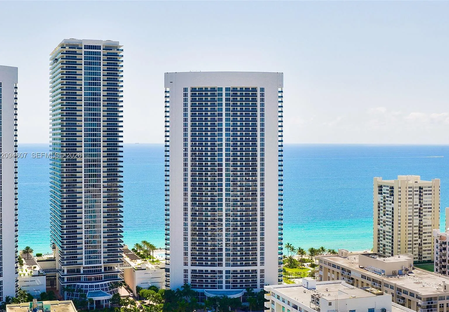 Beach Club Condo — Photo 1