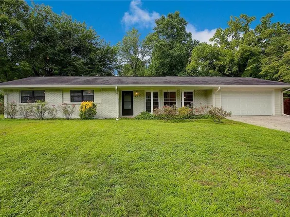 492 Kelly Dr, Marietta, GA 30066