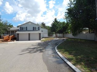8911 W Victory Rd, Boise, ID 83709