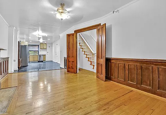 4th image of 39 Brevoort Pl