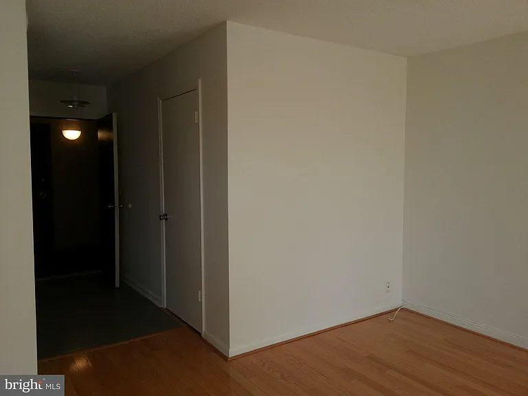 1800 R St NW #604 — Photo 14