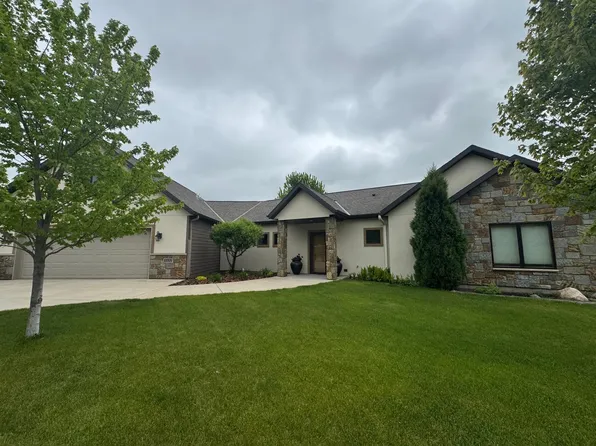 2122 37th St S, Saint Cloud, MN 56301