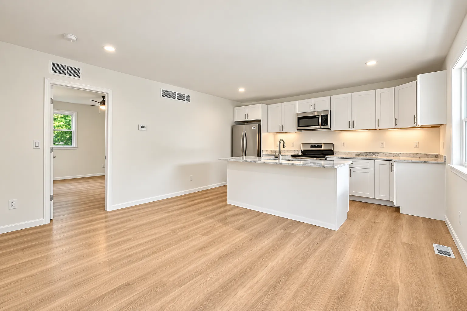 34 Cross St — Photo 1