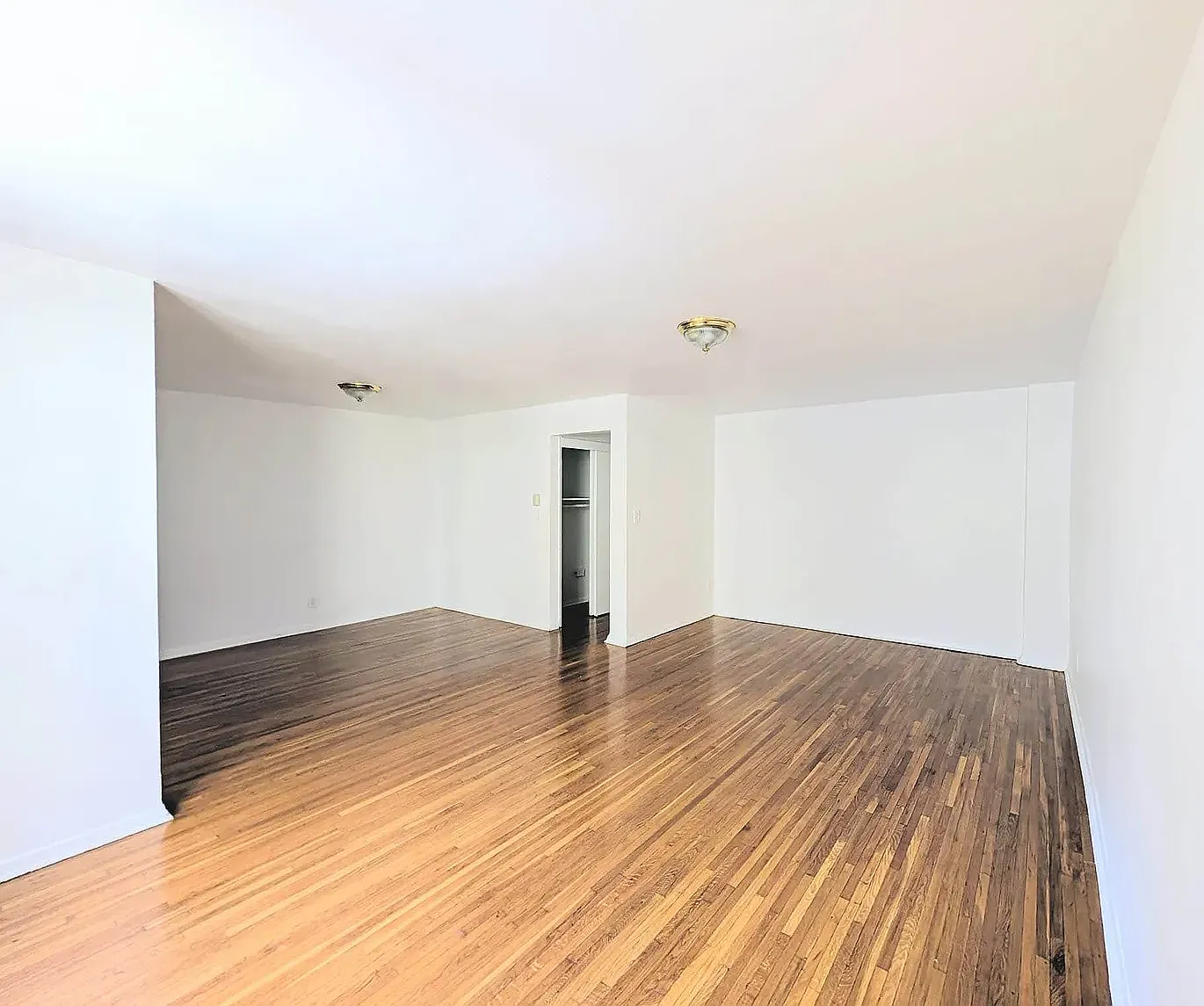 200 Corbin Place — Photo 3