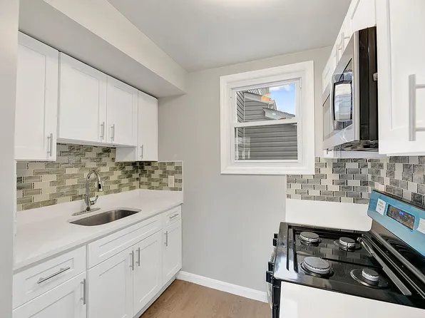 87-43 109th St #2, Richmond Hill, NY 11418