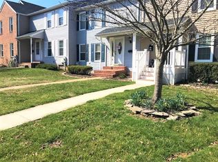 18 Warren Cmn, Cockeysville, MD 21030