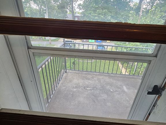 4th image of 6011-6015 Columbia Ave #1A