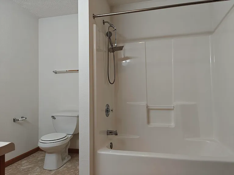 3063 Goddard Ct — Photo 4