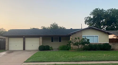 1528 Melody Ln Photo 1