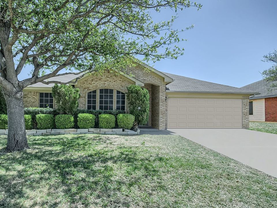 1st image of 1005 Marcia Ln