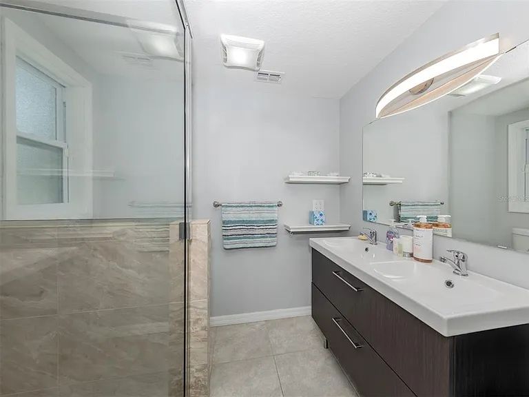 6115 Carlton Ave — Photo 33