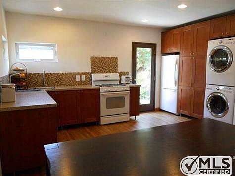 3rd image of 14322 Emelita St