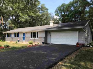 11262 Edgemere Ter, Roscoe, IL 61073