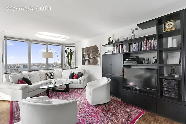 Sold by Corcoran | media 11