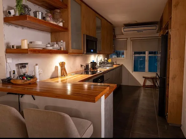 662 Calle Central APT 1A, San Juan, PR 00907