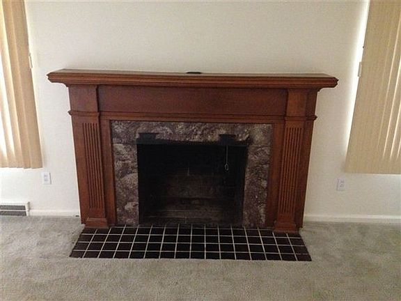 11260 S - living room