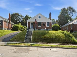 8 Center View Drive, Troy, NY 12180