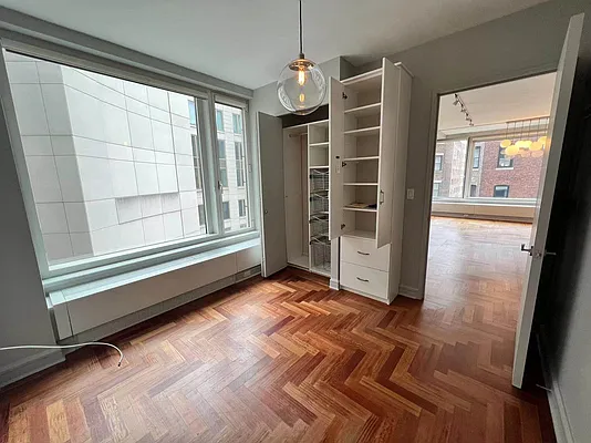 Rented by E Realty International Corp | media 38