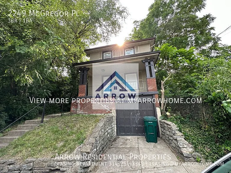 2249 McGregor Pl — Photo 2