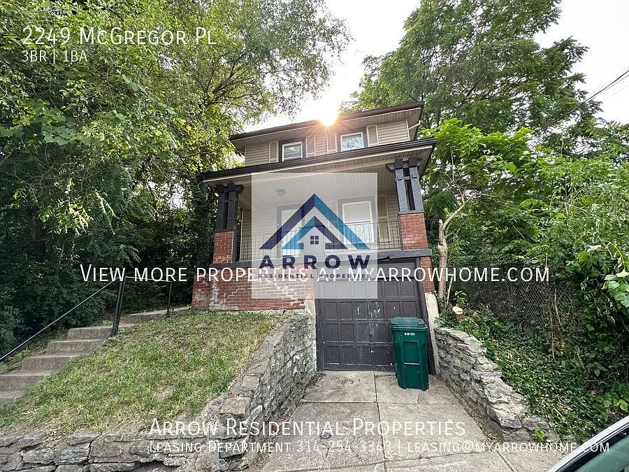 Building Photo - 2249 McGregor Pl