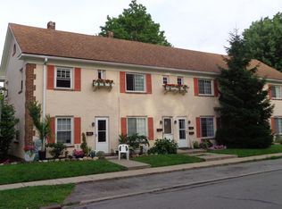 4381 Center St #2, Willoughby, OH 44094