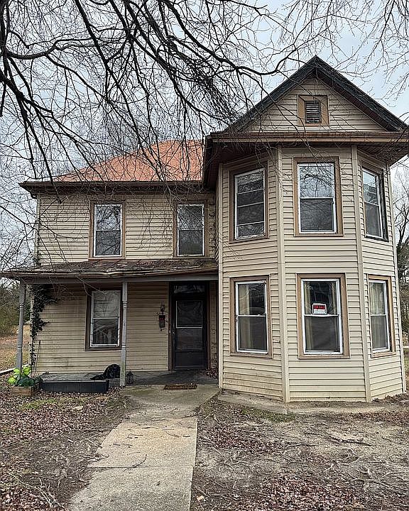 1st image of 509 S Main St