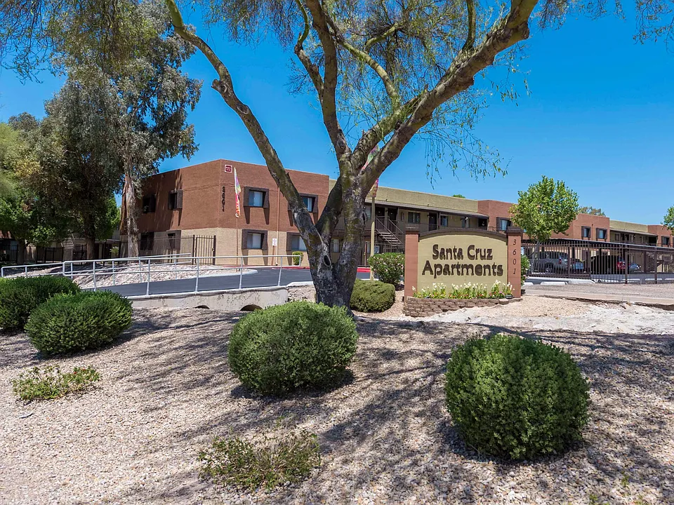 Santa Cruz Apartments
