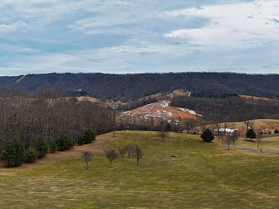 3rd image of 321 Cumberland Gap Rd
