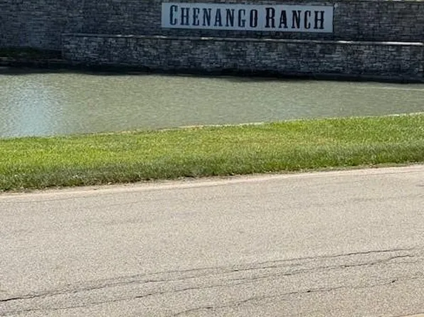 21603 Chenango Lake Dr, Angleton, TX 77515