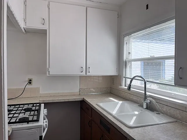 321 Walnut Ave #321 — Photo 8