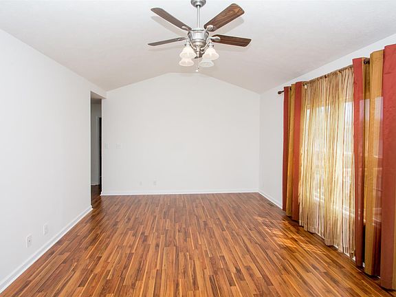 3rd image of 1660 Apache Way