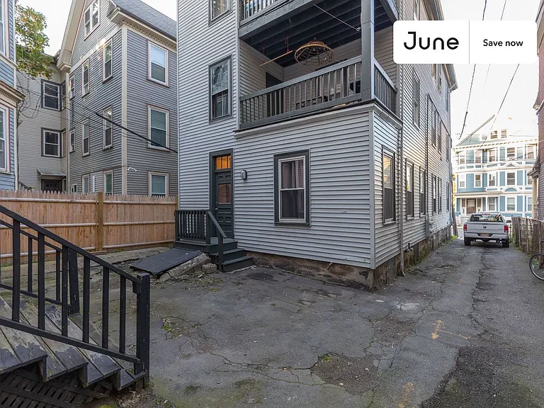 101 Calumet St — Photo 9