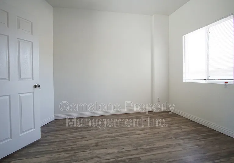 5017 College Ave — Photo 17