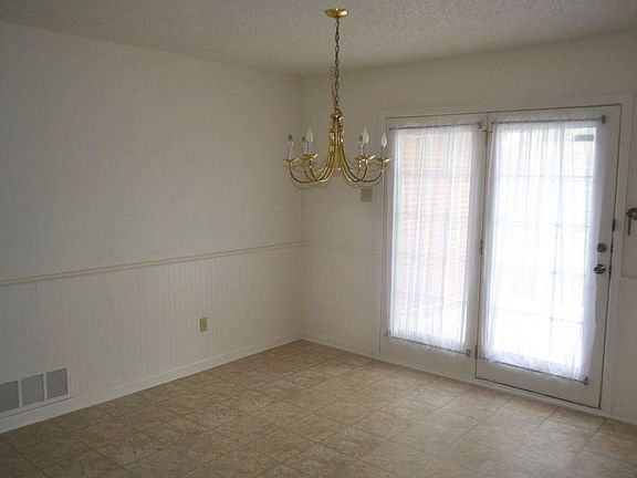 5th image of 3344 Shorewood Dr