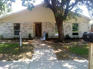 3120 Furneaux Ln, Carrollton, TX 75007