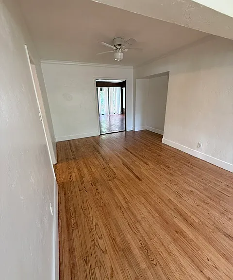 1545 Mantua Ave — Photo 34