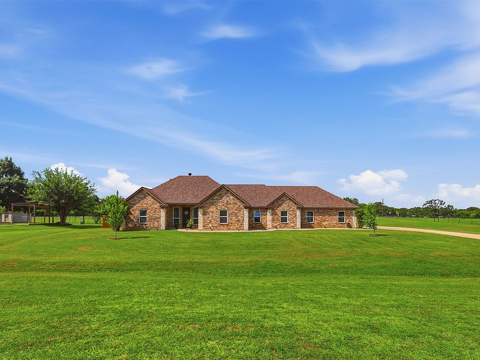 1st image of 2425 Pecan Springs Rd