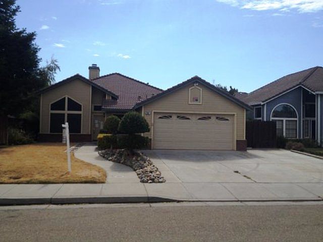 1st image of 260 Edgewood Ct